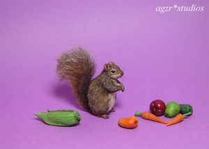 Handmade 1:12 miniature gray squirrel realistic animal pet dollhouse diorama roombox