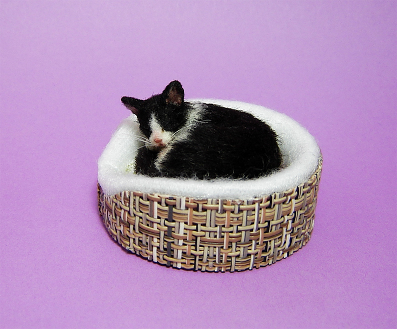 Ooak 1:12 dollhouse sleeping tuxedo cat kitten & bed realistic