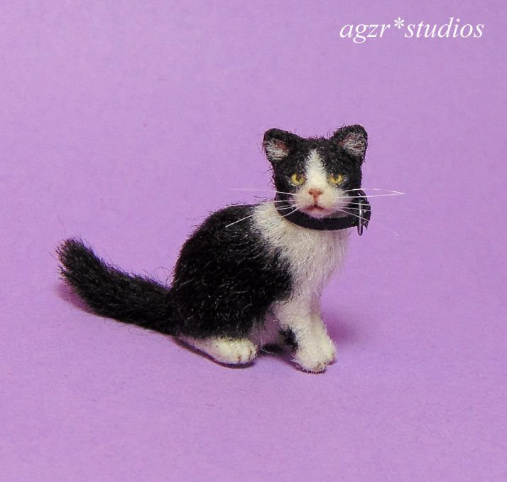 1:12 miniature dollhouse tuxedo kitten