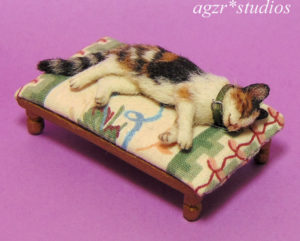 1:12 miniature sleeping calico cat for dollhouse agzr studios