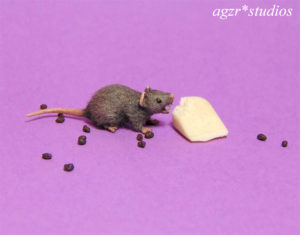 1:12 furred miniature grey rat mouse eating cheese handmade