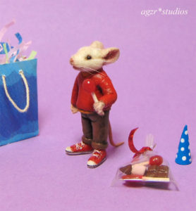Ooak 1:12 miniature Stuart Little mouse dollhouse size furred realistic