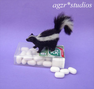 1:12 realistic skunk furred handmade stinky pet