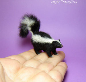 1:12 realistic skunk furred handmade dollhouse pet
